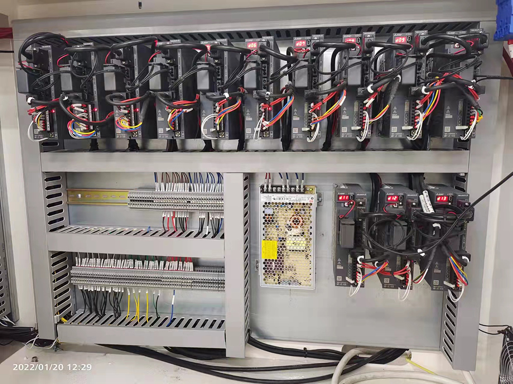 后盖压合机   电气控制柜